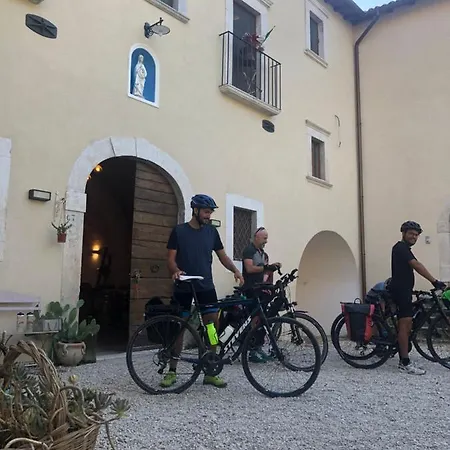 Dimora Dell'arte-cantinarte Semesteranläggning (resort) Navelli